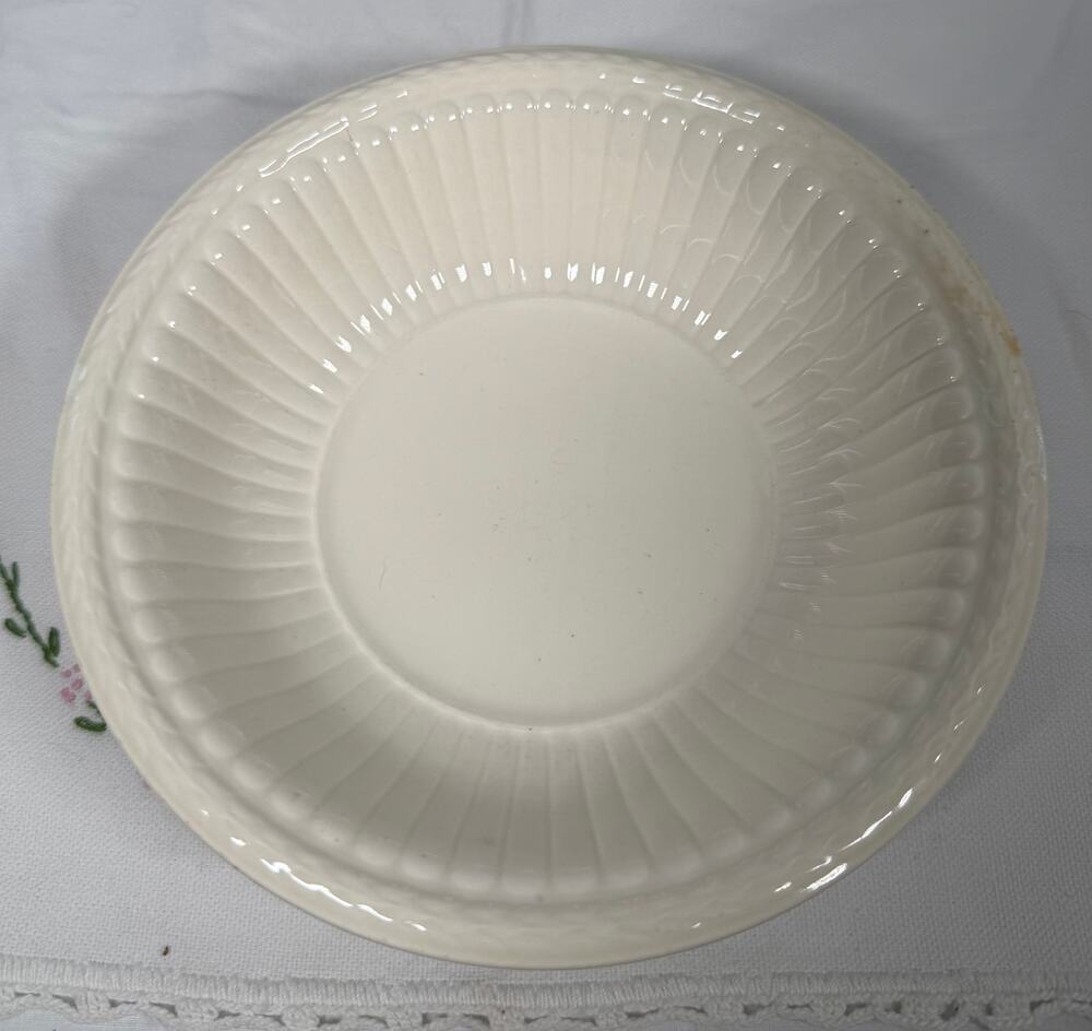 Vintage 1963 Wedgwood Edme 6.25" Rim Fruit Dessert Bowl Made in England